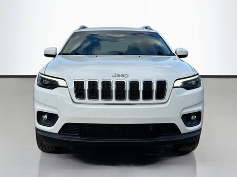 Used 2019 Jeep Cherokee Latitude Plus w/ Comfort/Convenience Group image 8