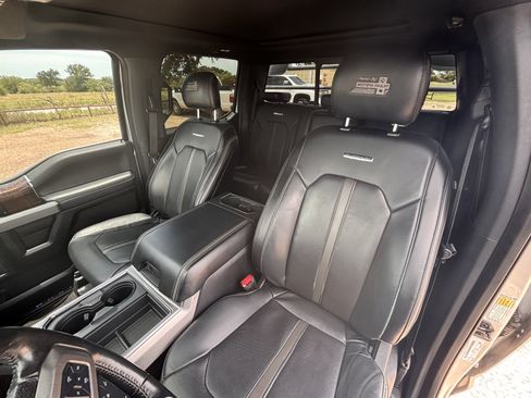 Used 2017 Ford F450 Platinum w/ Platinum Ultimate Package AWD/4WD image 18