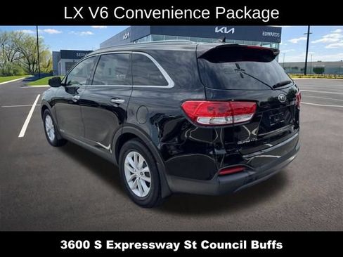 Used 2018 Kia Sorento LX w/ LX V6 Convenience Package AWD/4WD image 6