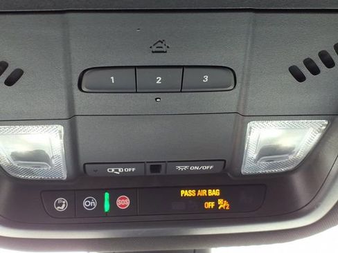 Used 2023 Buick Enclave Essence AWD/4WD image 34