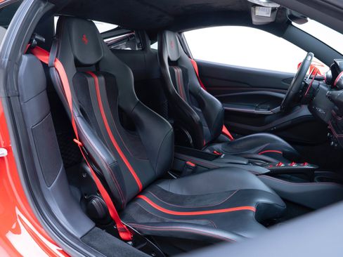 Used 2021 Ferrari F8 Tributo RWD image 23