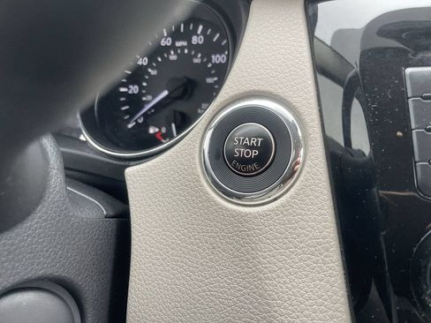 Used 2022 Nissan Rogue Sport SV w/ Technology Package AWD/4WD image 24