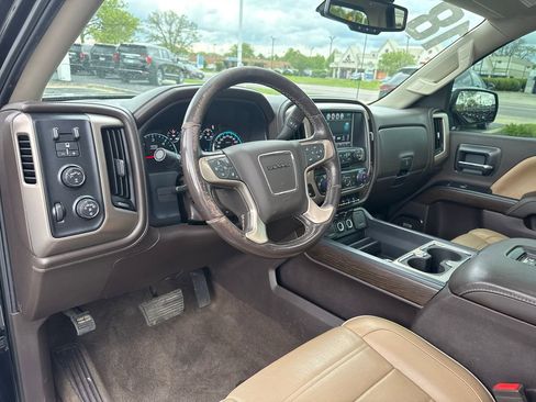 Used 2018 GMC Sierra 1500 Denali w/ Denali Ultimate Package AWD/4WD image 18