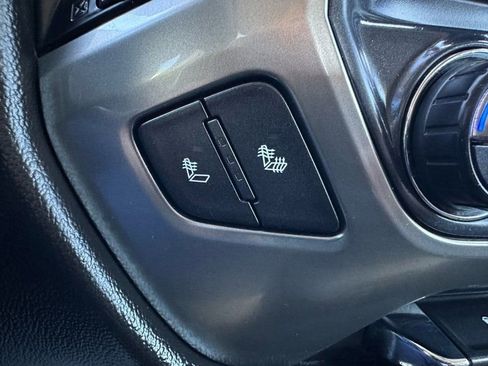 Used 2018 Chevrolet Silverado 1500 LT w/ All Star Edition image 16