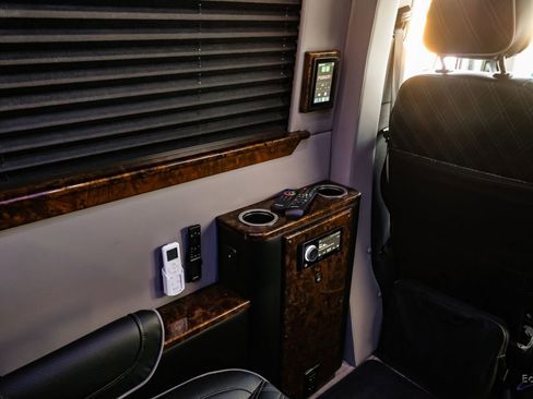 Used 2023 Mercedes-Benz Sprinter 3500 image 84