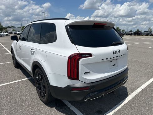 Used 2022 Kia Telluride SX w/ SX Prestige Package AWD/4WD image 9