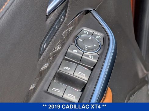 Used 2019 Cadillac XT4 Premium Luxury AWD/4WD image 12