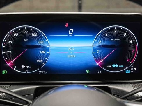 Used 2022 Mercedes-Benz C 300 Sedan image 28