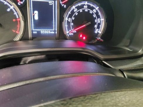 Used 2022 Toyota 4Runner TRD Off-Road Premium image 33