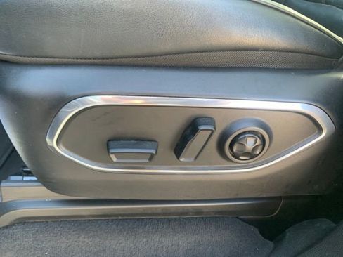 Used 2024 Jeep Wagoneer Series II image 12