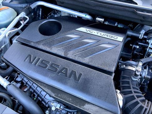 Used 2023 Nissan Rogue S FWD image 32