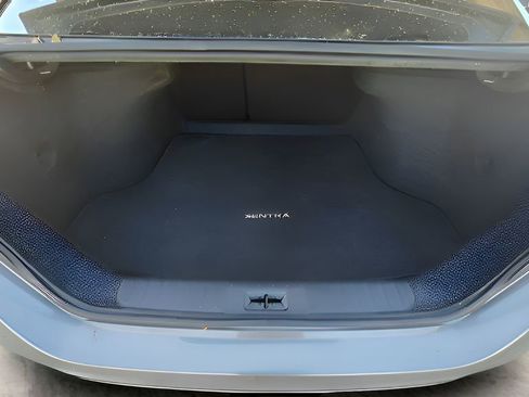 Used 2020 Nissan Sentra SV image 44