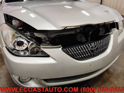 Used 2004 Toyota Solara SLE image 18