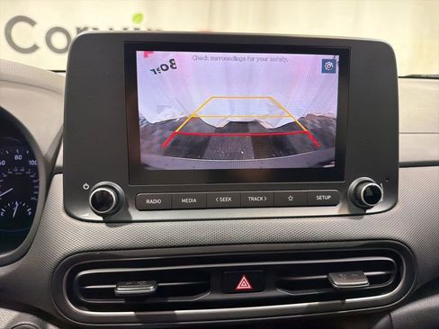 Used 2023 Hyundai Kona SEL FWD image 29