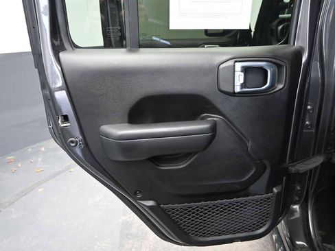 Used 2021 Jeep Wrangler Unlimited Willys image 18
