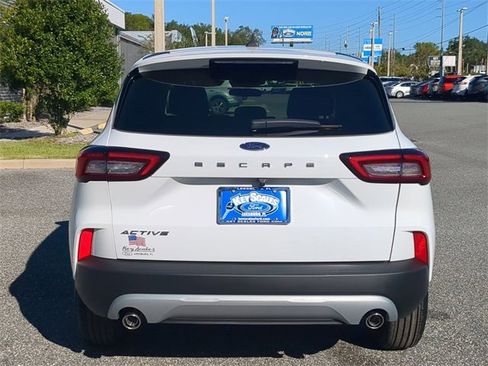 New 2026 Ford Escape Active image 18