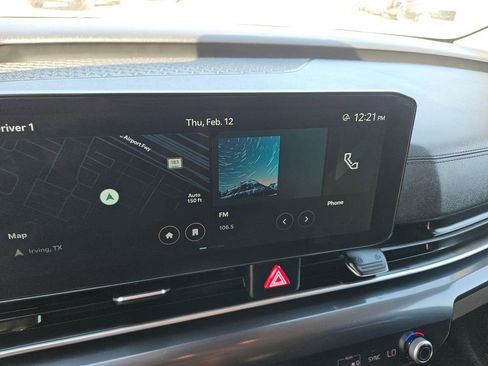 Used 2025 Kia Carnival LXS image 21