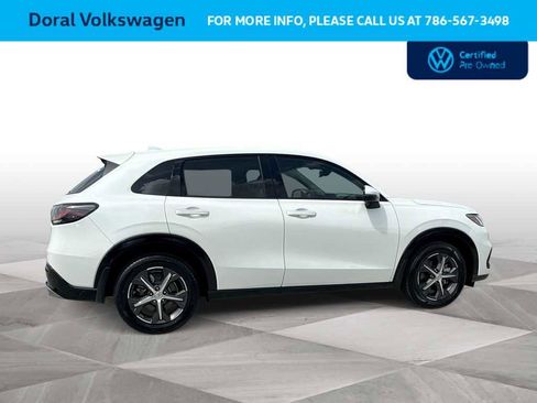 Used 2023 Honda HR-V EX-L image 9