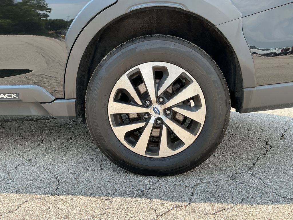 Used 2023 Subaru Outback Premium AWD/4WD image 10