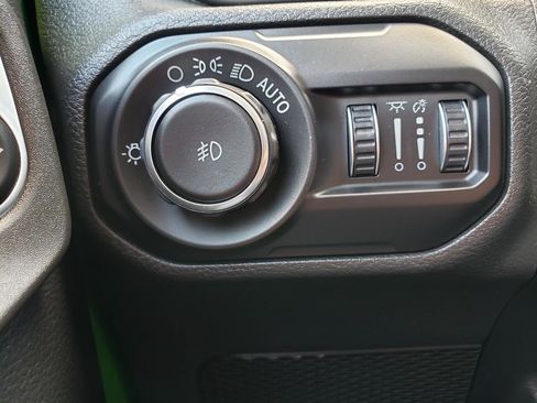 Used 2018 Jeep Wrangler Rubicon AWD/4WD image 20