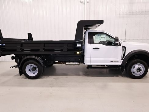 New 2026 Ford F550 4x4 Regular Cab Super Duty image 2