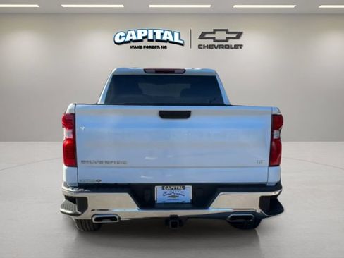 Used 2023 Chevrolet Silverado 1500 LT AWD/4WD image 4