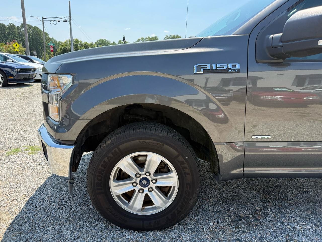 Used 2017 Ford F150 XLT w/ Equipment Group 301A Mid AWD/4WD image 11