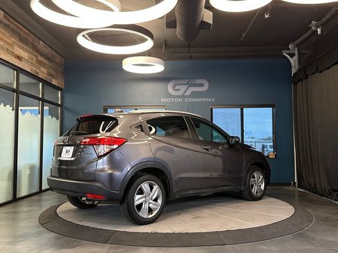 Used 2019 Honda HR-V EX image 3