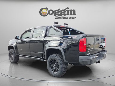 Used 2021 Chevrolet Colorado ZR2 w/ ZR2 Midnight Special Edition image 4
