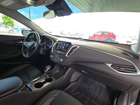 Used 2024 Chevrolet Malibu RS FWD image 15