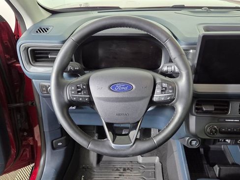 Used 2025 Ford Maverick Lariat w/ Black Appearance Package image 16