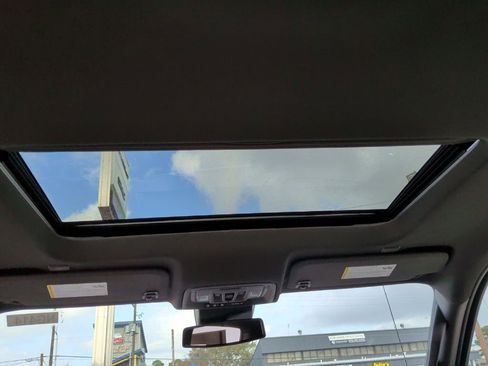 New 2026 GMC Sierra 1500 SLT image 23