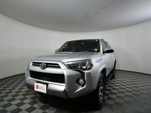 Used 2020 Toyota 4Runner TRD Off-Road Premium image 6