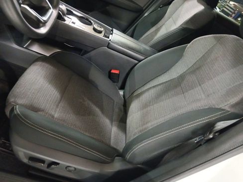 Used 2023 Nissan Rogue SV AWD/4WD image 6