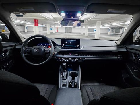 Used 2024 Honda Accord EX image 3