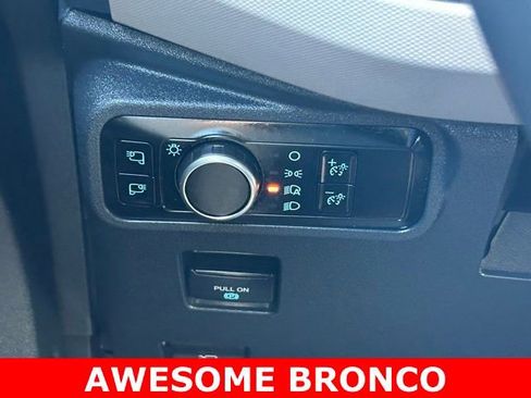 Used 2024 Ford Bronco Wildtrak AWD/4WD image 19