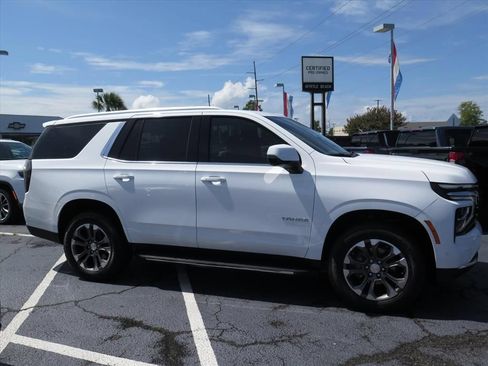 Used 2025 Chevrolet Tahoe LT w/ Comfort Package RWD image 2