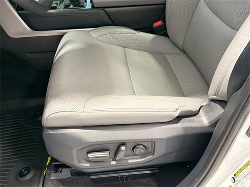 Certified 2025 Toyota Sequoia Limited image 17