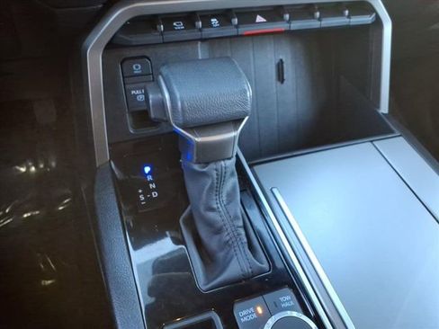 Used 2025 Toyota Sequoia SR5 image 21