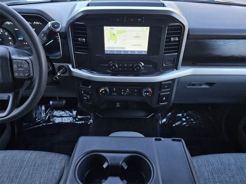 Used 2022 Ford F150 XLT w/ XTR Package image 12