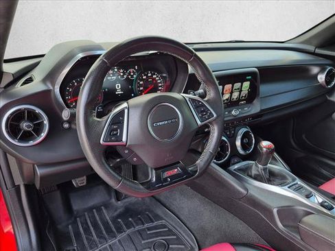 Used 2018 Chevrolet Camaro SS RWD image 10