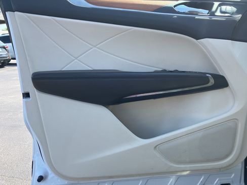 Used 2015 Lincoln MKC AWD w/ Equipment Group 102A Reserve image 13