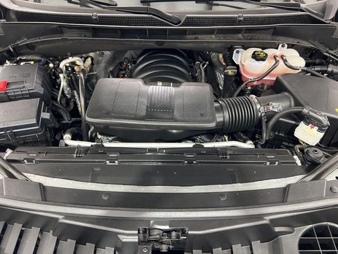 Used 2025 GMC Yukon Denali AWD/4WD image 28