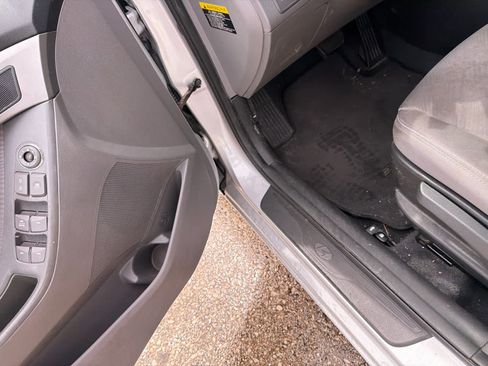 Used 2013 Hyundai Elantra GLS w/ Preferred Pkg FWD image 12