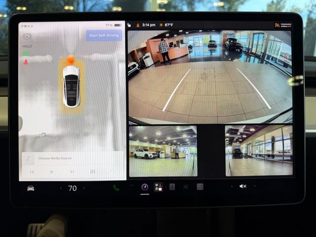 Used 2023 Tesla Model Y Performance AWD/4WD image 32