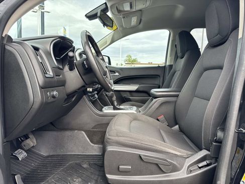 Used 2018 Chevrolet Colorado LT w/ LT Convenience Package image 20