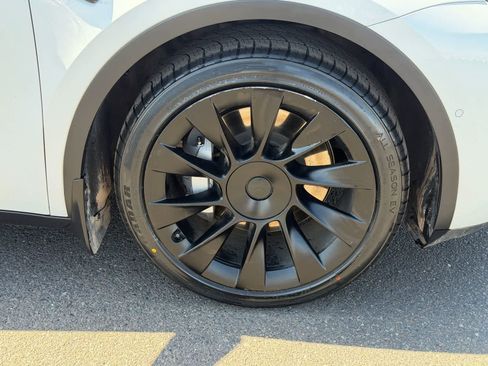 Used 2020 Tesla Model Y Long Range AWD/4WD image 28