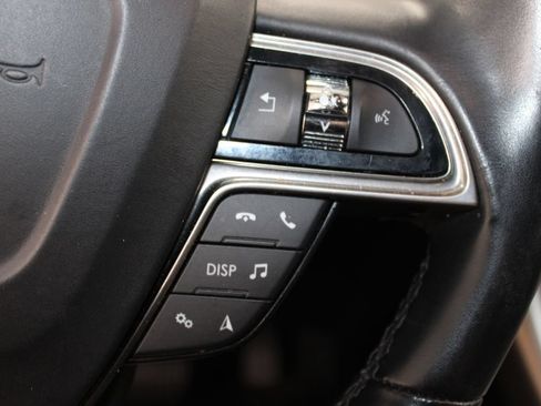 Used 2020 Lincoln Nautilus FWD w/ Equipment Group 101A image 23