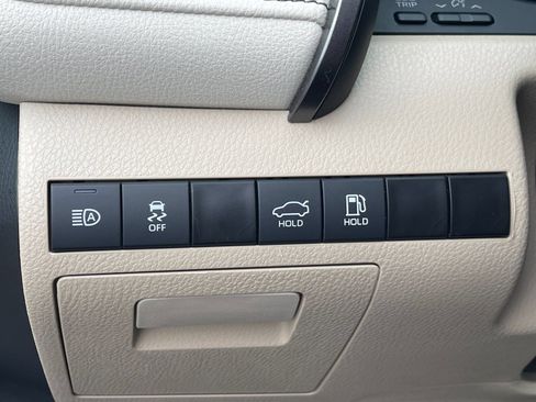 Used 2023 Toyota Camry LE FWD image 28