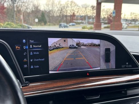 Certified 2022 Cadillac Escalade ESV Premium Luxury image 20